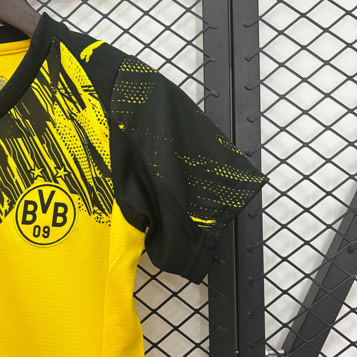 BORUSSIA DORTMUND KIT BIMBO PRIMA MAGLIA HOME CASA 25 / 26