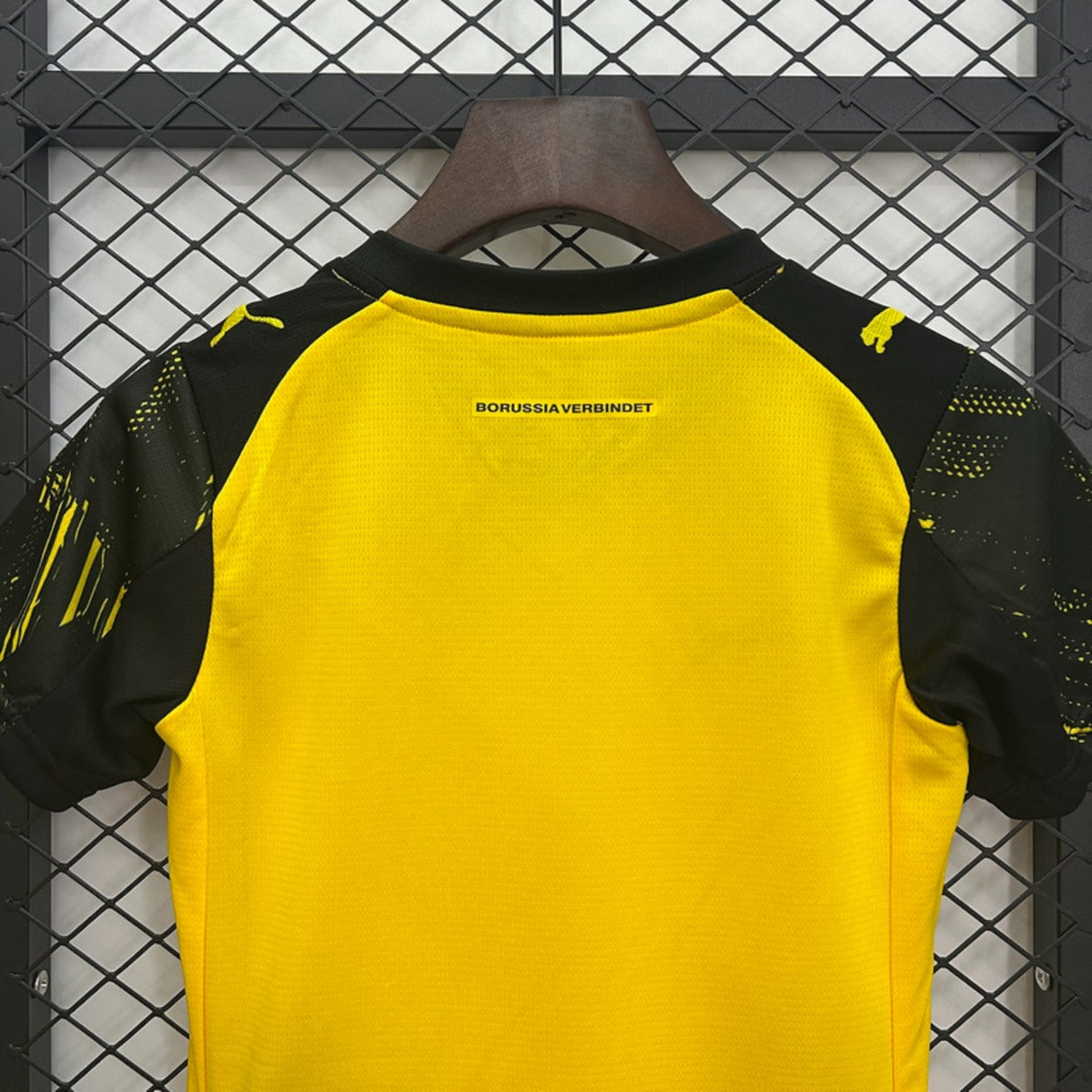 BORUSSIA DORTMUND KIT BIMBO PRIMA MAGLIA HOME CASA 25 / 26