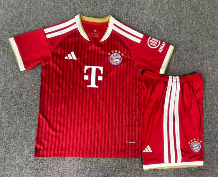BAYERN MONACO KIT BIMBO DIVISA PRIMA MAGLIA HOME CASA 26 / 27
