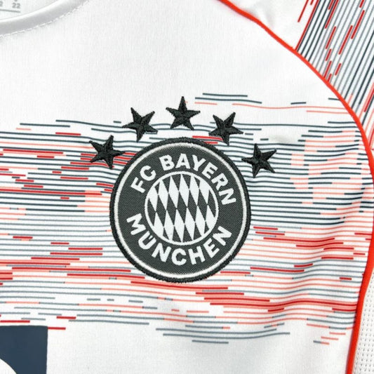 BAYERN MONACO KIT BIMBO DIVISA SECONDA MAGLIA AWAY TRASFERTA 25 / 26