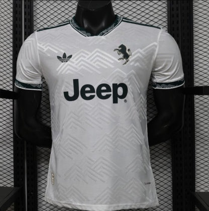 JUVENTUS 26 / 27 Maglia Edizione Speciale Bianca e Verde Scuro