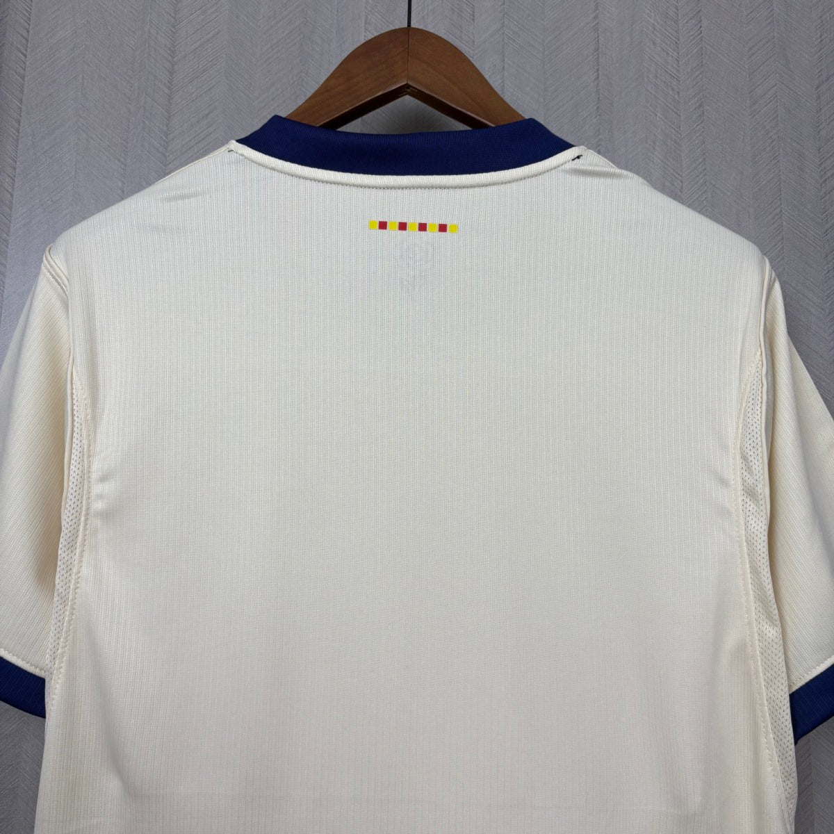 BARCELLONA QUARTA MAGLIA EDIZIONE SPECIALE 26 / 27