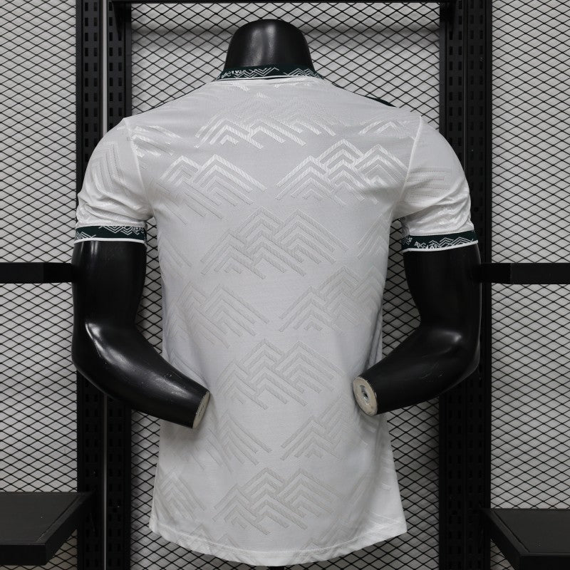 JUVENTUS 26 / 27 Maglia Edizione Speciale Bianca e Verde Scuro