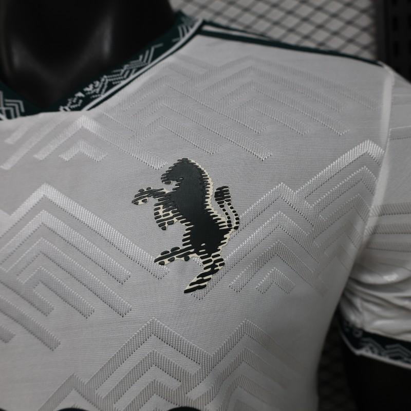 JUVENTUS 26 / 27 Maglia Edizione Speciale Bianca e Verde Scuro