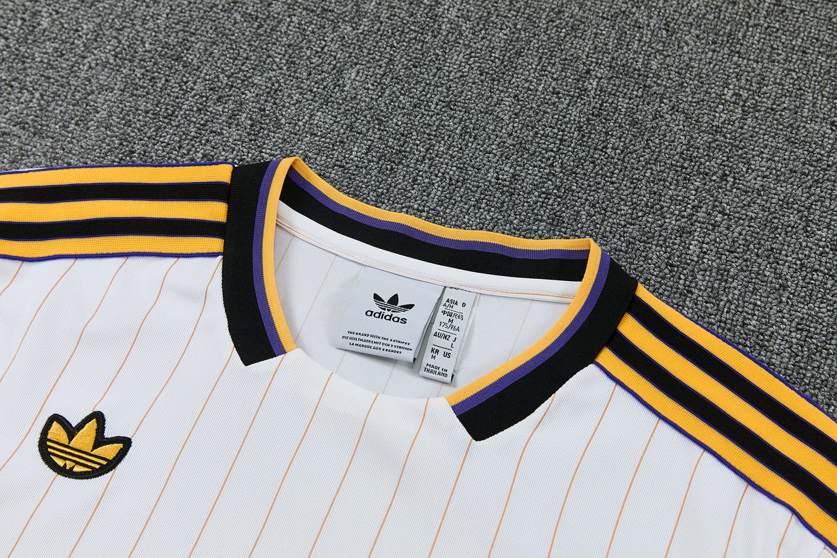 MANCHETER UNITED KIT ALLENAMENTO Retrò Bianco Giallo maglia e pantaloncino