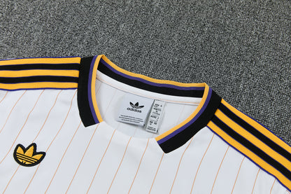 MANCHETER UNITED KIT ALLENAMENTO Retrò Bianco Giallo maglia e pantaloncino