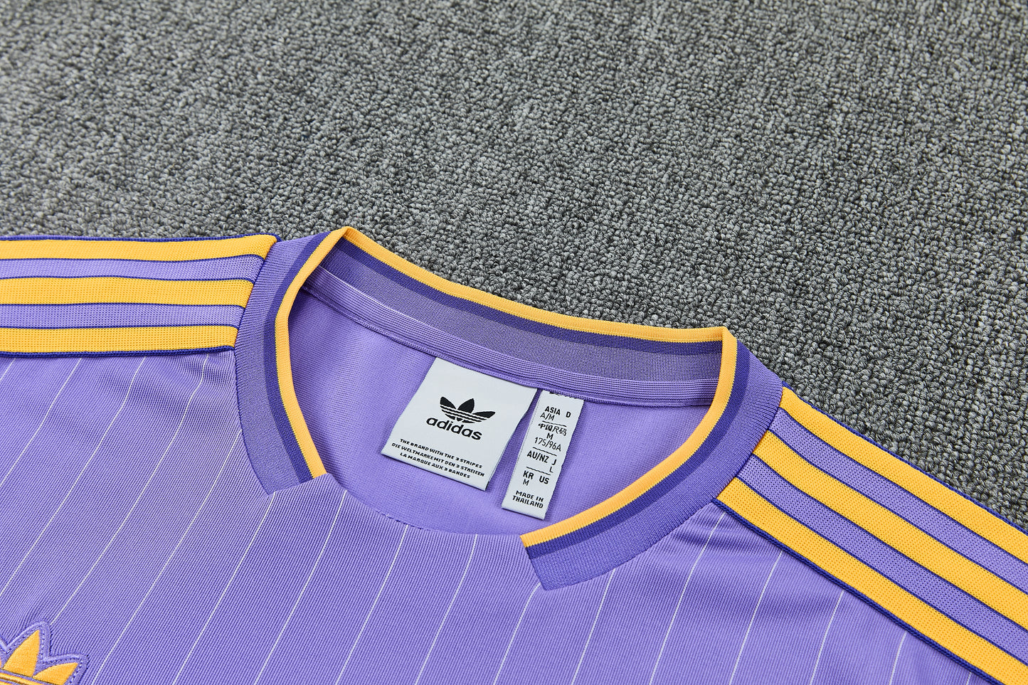 MANCHETER UNITED KIT ALLENAMENTO Viola maglia e pantaloncino