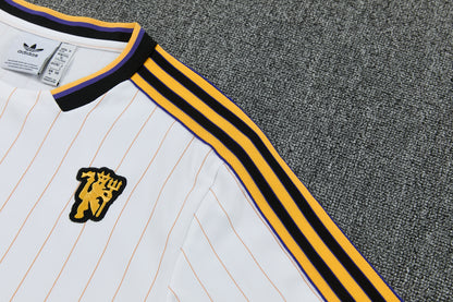 MANCHETER UNITED KIT ALLENAMENTO Retrò Bianco Giallo maglia e pantaloncino