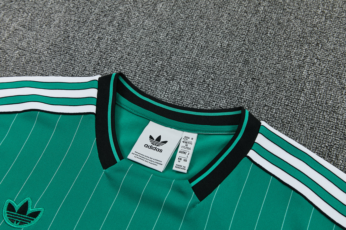 LIVERPOOL KIT ALLENAMENTO TERRACE ICONS VERDE maglia e pantaloncino
