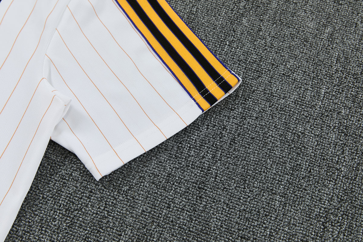 MANCHETER UNITED KIT ALLENAMENTO Retrò Bianco Giallo maglia e pantaloncino