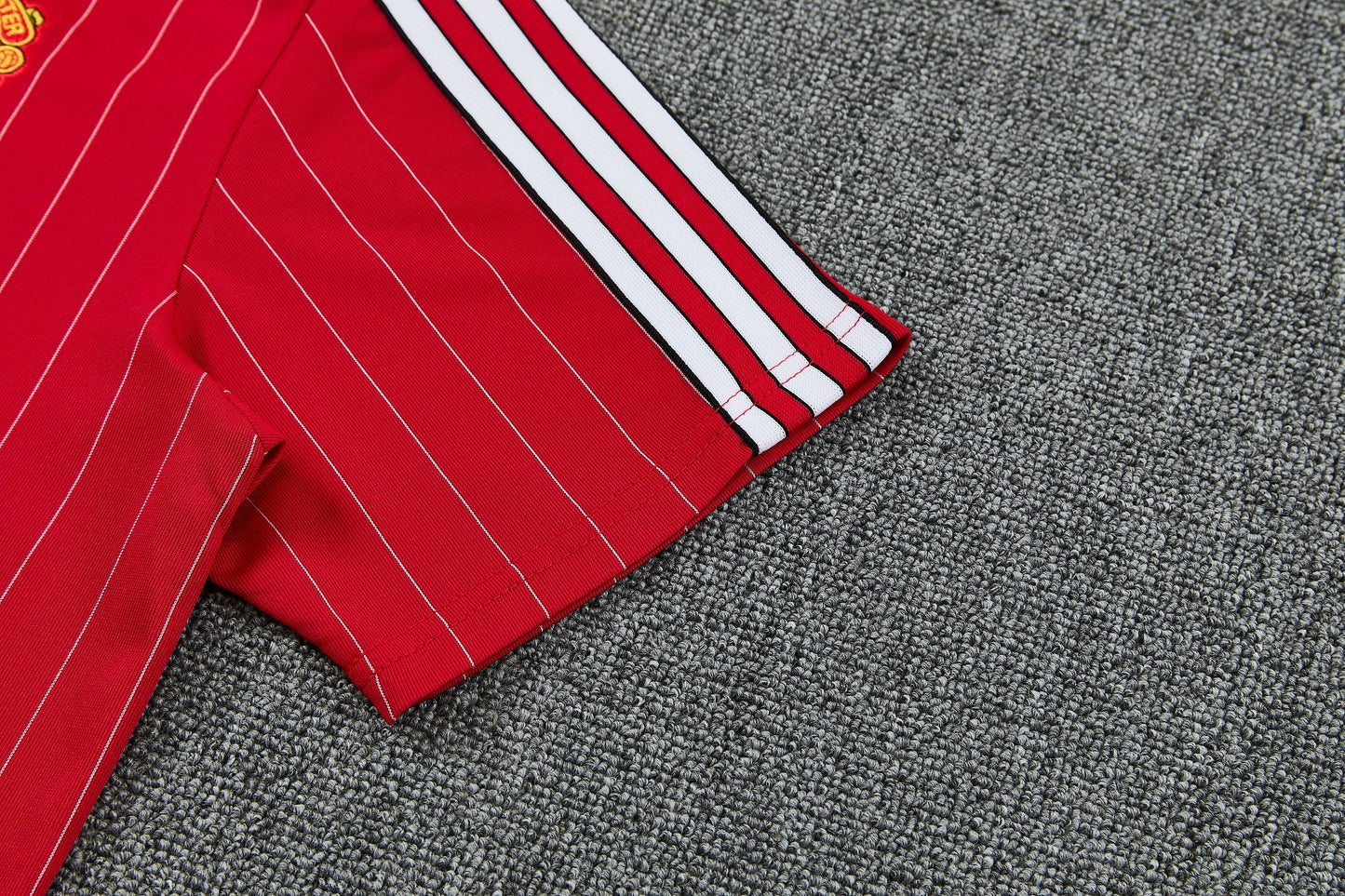 MANCHETER UNITED KIT ALLENAMENTO Retrò Rosso maglia e pantaloncino