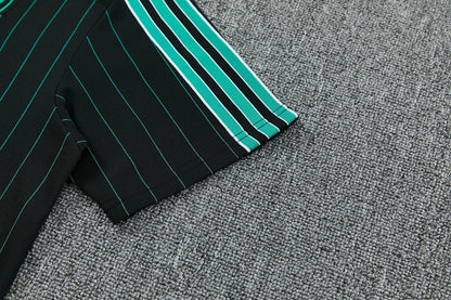 LIVERPOOL KIT ALLENAMENTO TERRACE ICONS NERO maglia e pantaloncino