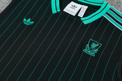 LIVERPOOL KIT ALLENAMENTO TERRACE ICONS NERO maglia e pantaloncino
