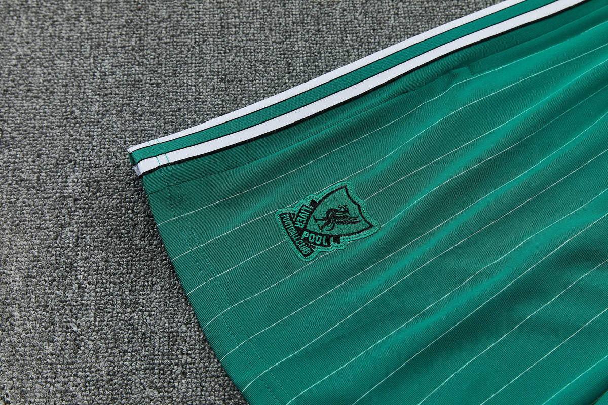 LIVERPOOL KIT ALLENAMENTO TERRACE ICONS VERDE maglia e pantaloncino