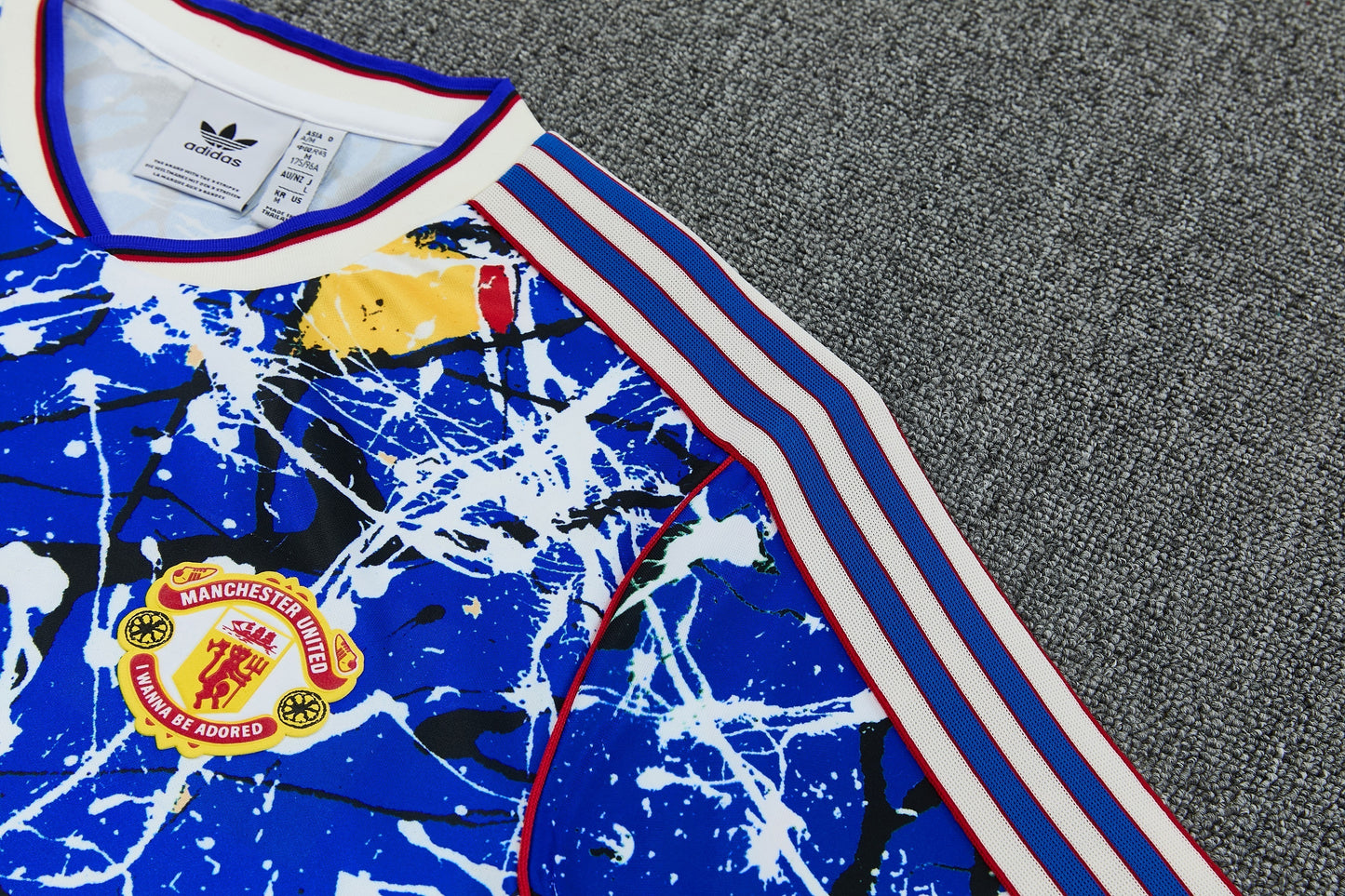 MANCHETER UNITED KIT ALLENAMENTO Retrò maglia e pantaloncino