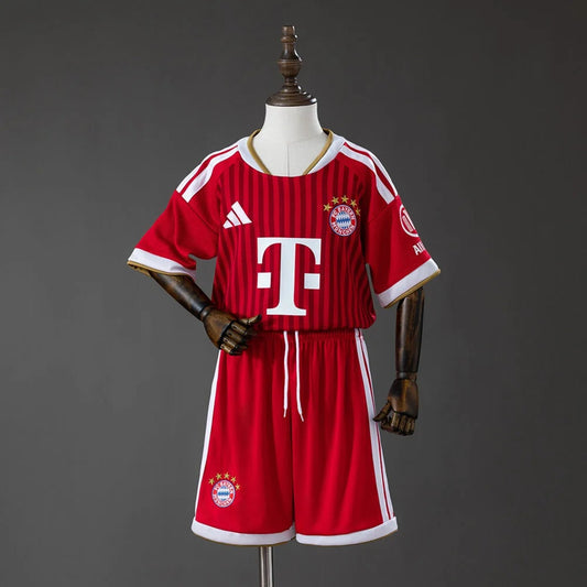 BAYERN MONACO KIT BIMBO DIVISA PRIMA MAGLIA HOME CASA 26 / 27