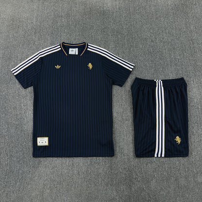 JUVENTUS KIT ALLENAMENTO Terrace Icons NERO ORO maglia e pantaloncino
