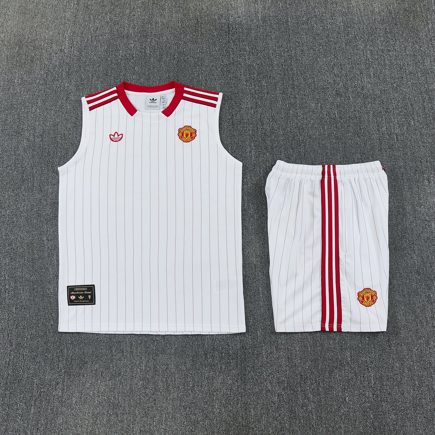 MANCHETER UNITED KIT ALLENAMENTO Retrò Bianco Rosso maglia e pantaloncino