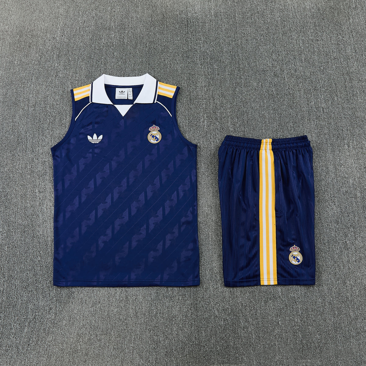 REAL MADRID KIT ALLENAMENTO BLU maglia e pantaloncino