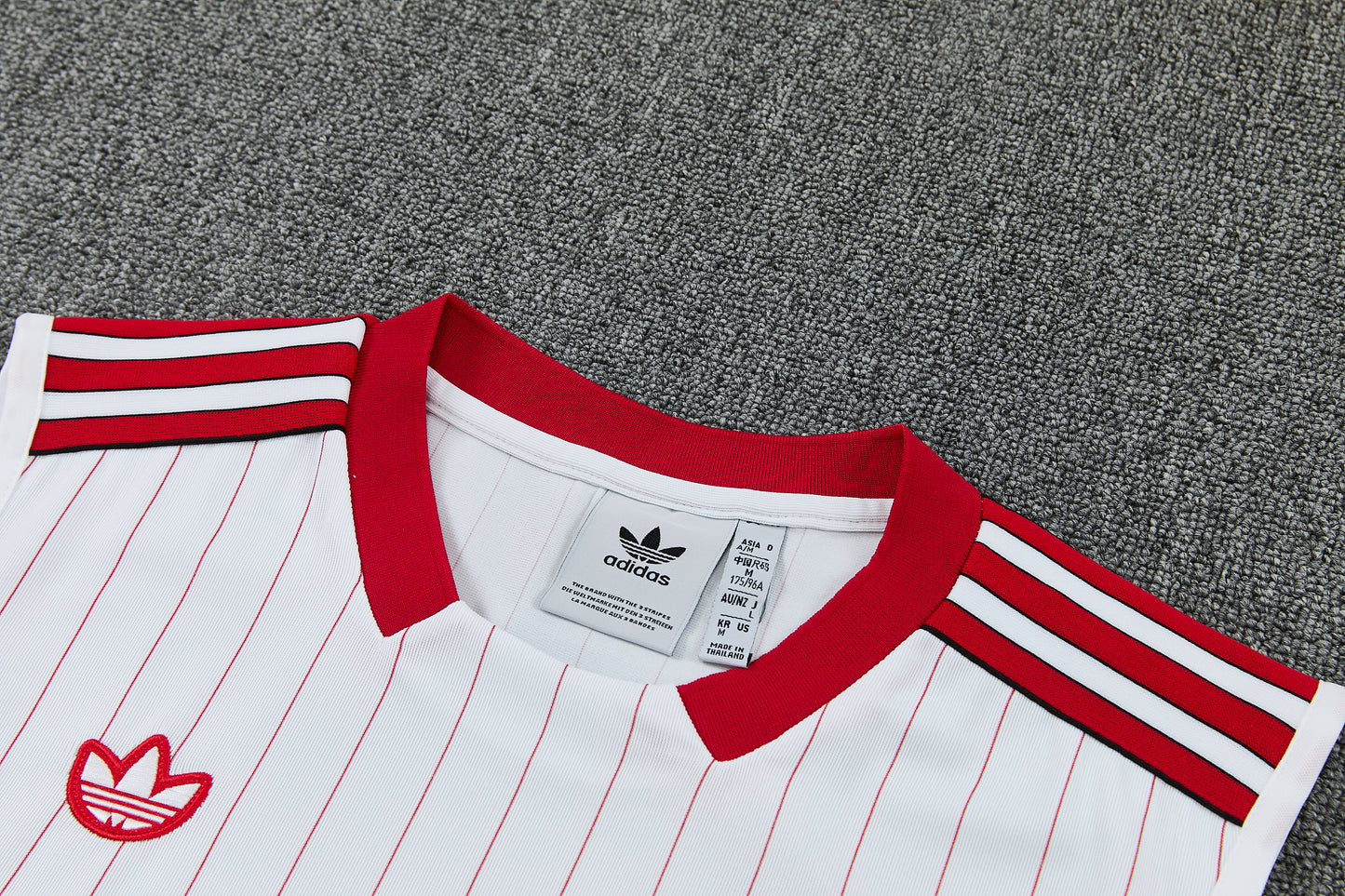 MANCHETER UNITED KIT ALLENAMENTO Retrò Bianco Rosso maglia e pantaloncino