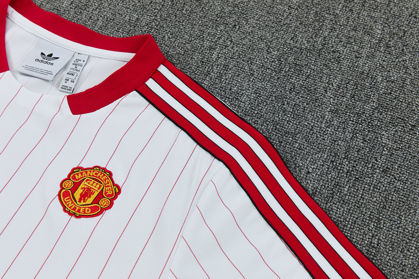 MANCHETER UNITED KIT ALLENAMENTO Retrò Bianco Rosso maglia e pantaloncino