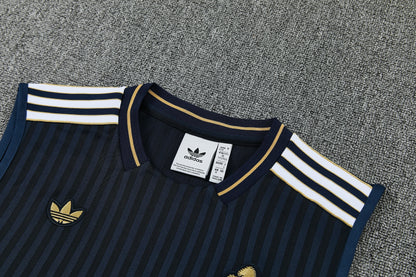 JUVENTUS KIT ALLENAMENTO Terrace Icons NERO ORO maglia e pantaloncino