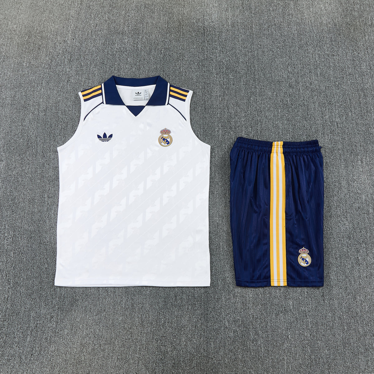 REAL MADRID KIT ALLENAMENTO BIANCO maglia e pantaloncino