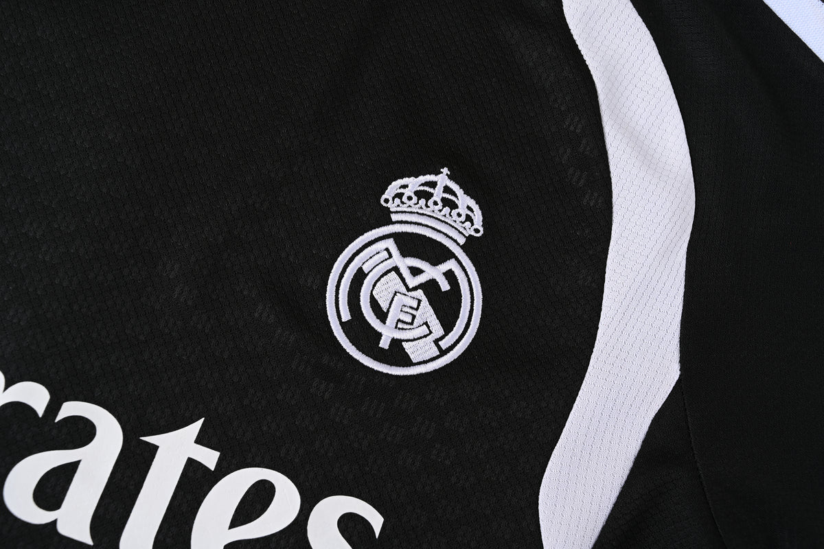 REAL MADRID KIT ALLENAMENTO Nero Bianco maglia e pantaloncino