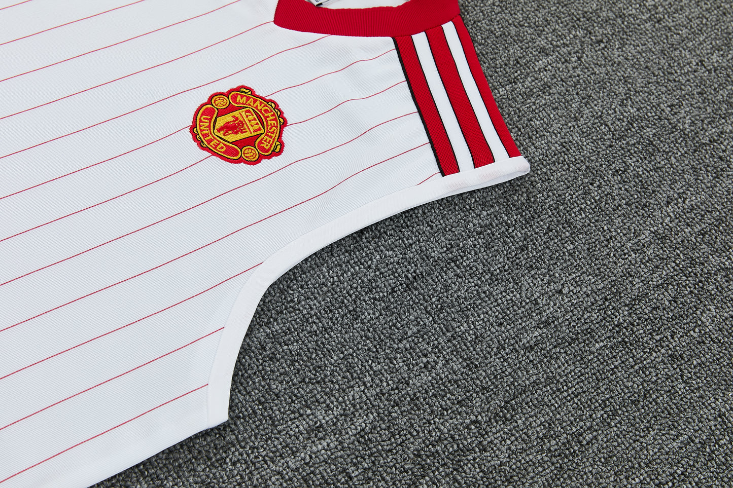 MANCHETER UNITED KIT ALLENAMENTO Retrò Bianco Rosso maglia e pantaloncino