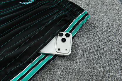 LIVERPOOL KIT ALLENAMENTO TERRACE ICONS NERO maglia e pantaloncino
