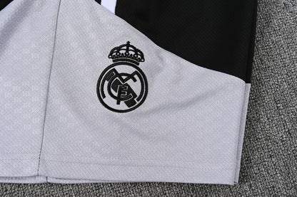 REAL MADRID KIT ALLENAMENTO Nero Bianco maglia e pantaloncino