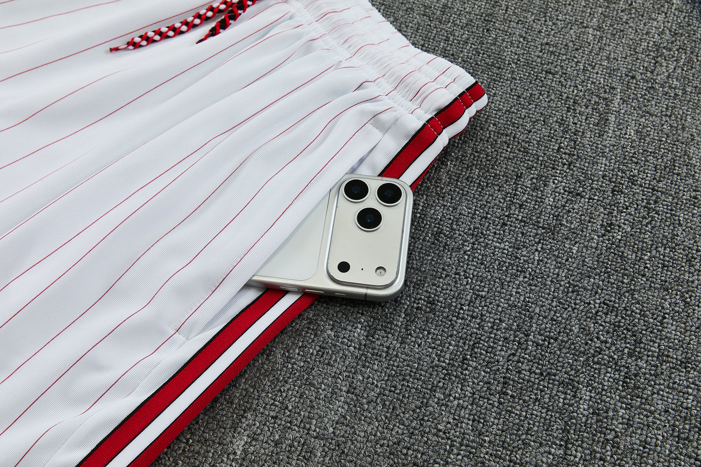 MANCHETER UNITED KIT ALLENAMENTO Retrò Bianco Rosso maglia e pantaloncino