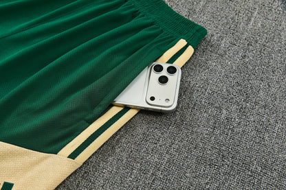 REAL MADRID KIT ALLENAMENTO Verde Beige maglia e pantaloncino