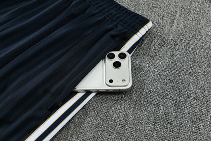 JUVENTUS KIT ALLENAMENTO Terrace Icons NERO ORO maglia e pantaloncino