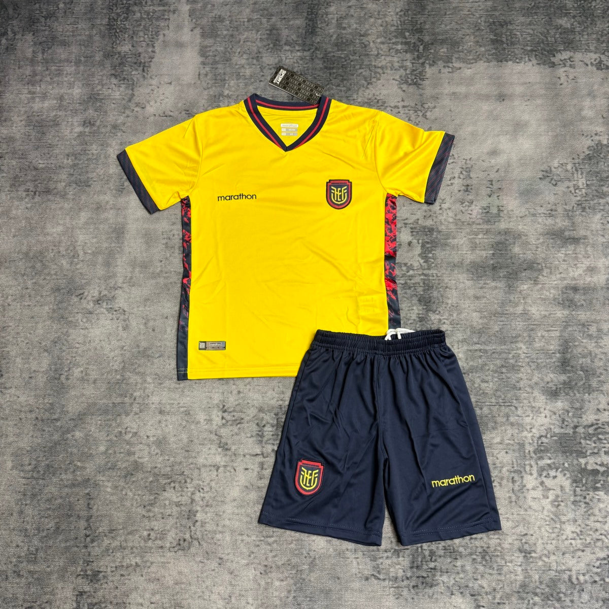 ECUADOR KIT BIMBO PRIMA MAGLIA HOME CASA MONDIALI 26