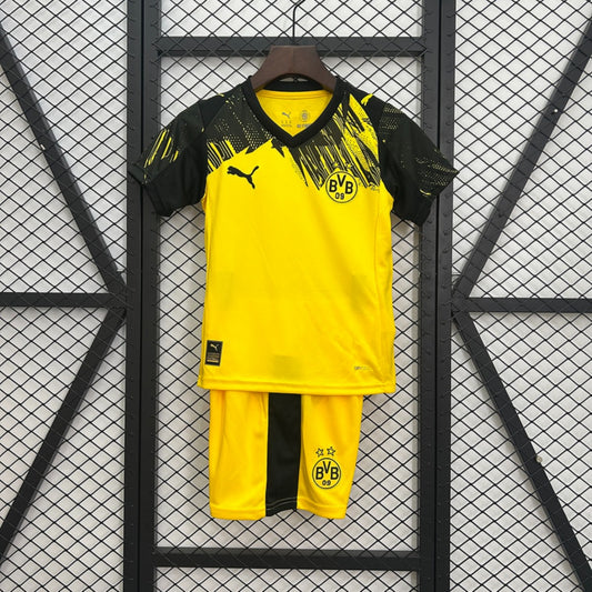 BORUSSIA DORTMUND KIT BIMBO PRIMA MAGLIA HOME CASA 25 / 26
