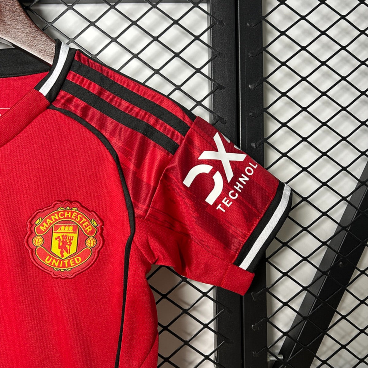 MANCHESTER UNITED KIT BIMBO PRIMA HOME CASA MAGLIA 25 / 26