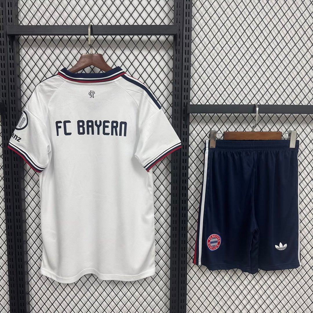 BAYERN MONACO KIT BIMBO DIVISA SECONDA MAGLIA AWAY TRASFERTA 26 / 27