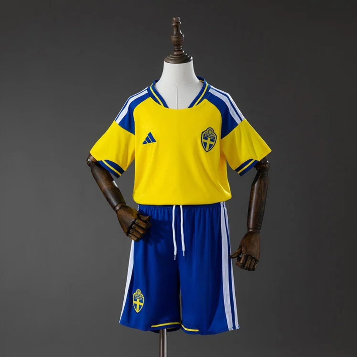 SVEZIA KIT BIMBO PRIMA MAGLIA HOME CASA MONDIALI 26