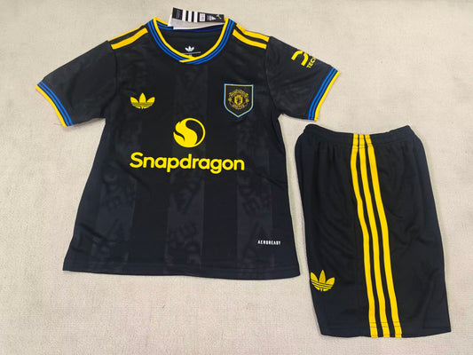 MANCHESTER UNITED KIT BIMBO TERZA AWAY THIRD BLACK NERO MAGLIA 25 / 26