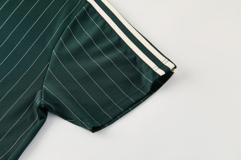 JUVENTUS KIT ALLENAMENTO Completo blu navy e verde a maniche corte (maglia e pantaloncini)