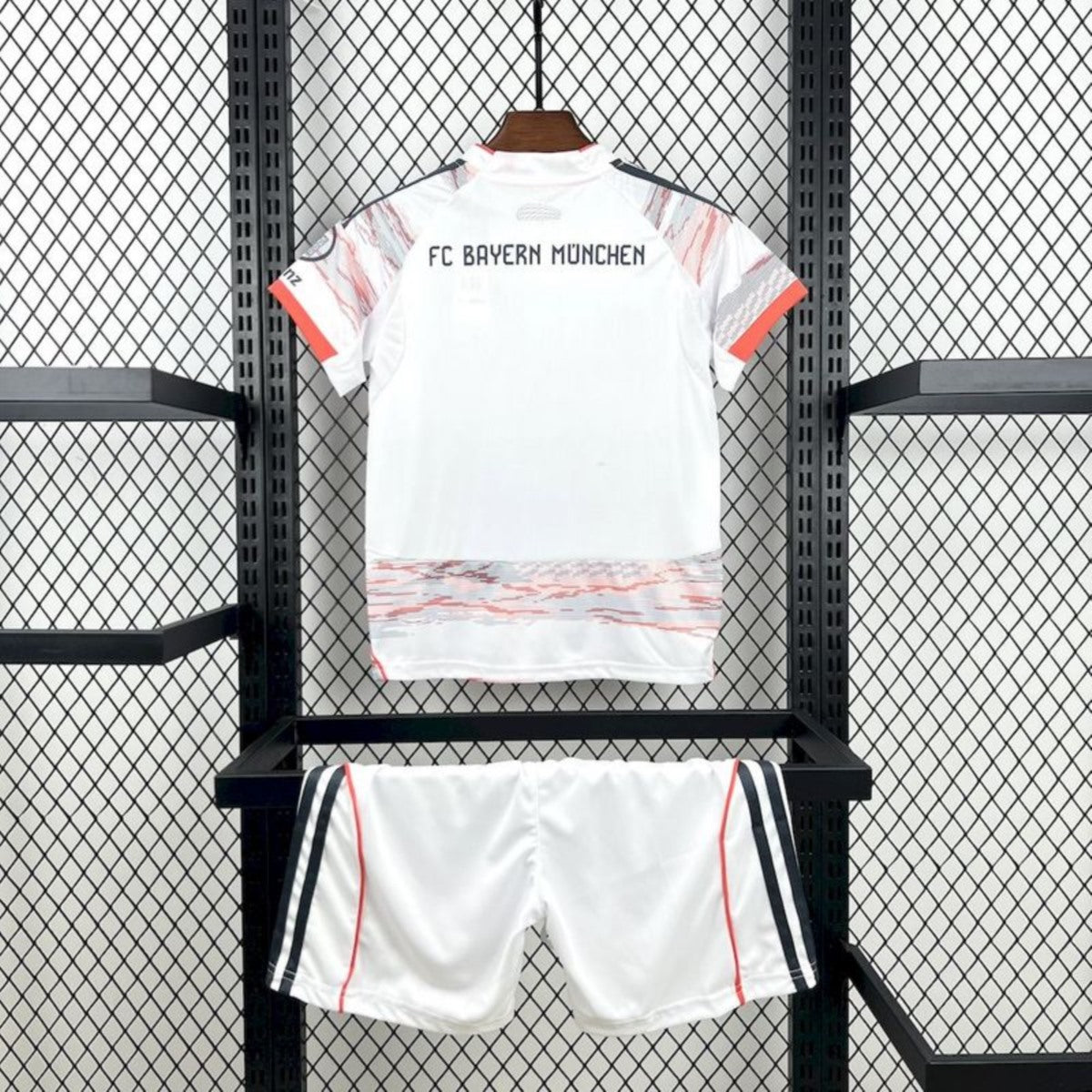 BAYERN MONACO KIT BIMBO DIVISA SECONDA MAGLIA AWAY TRASFERTA 25 / 26