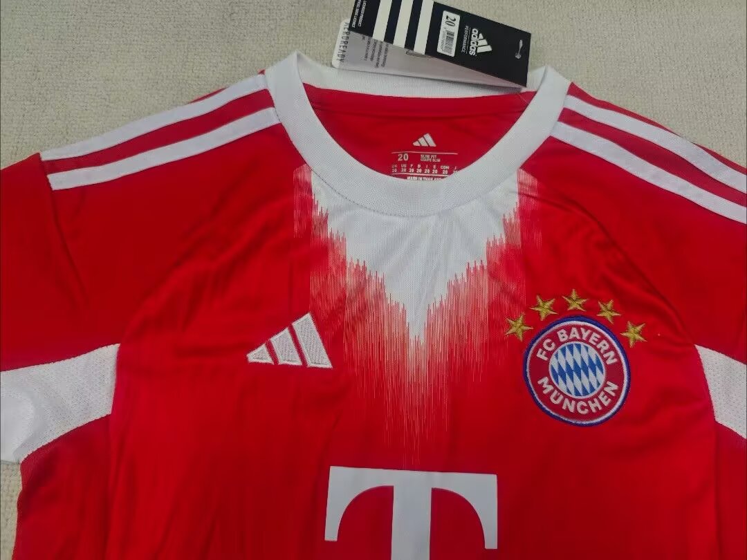 BAYERN MONACO KIT BIMBO DIVISA PRIMA MAGLIA HOME CASA 25 / 26