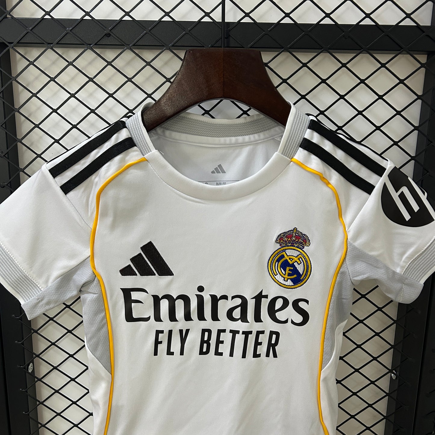 REAL MADRID KIT BIMBO PRIMA MAGLIA HOME CASA 25 / 26