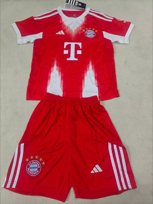 BAYERN MONACO KIT BIMBO DIVISA PRIMA MAGLIA HOME CASA 25 / 26
