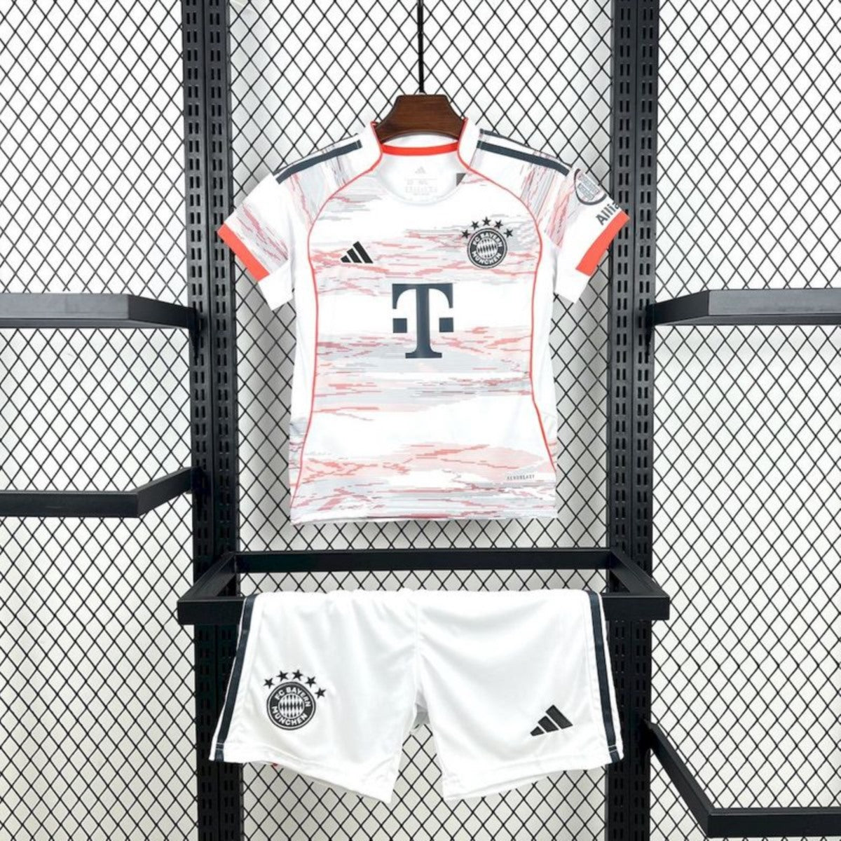 BAYERN MONACO KIT BIMBO DIVISA SECONDA MAGLIA AWAY TRASFERTA 25 / 26