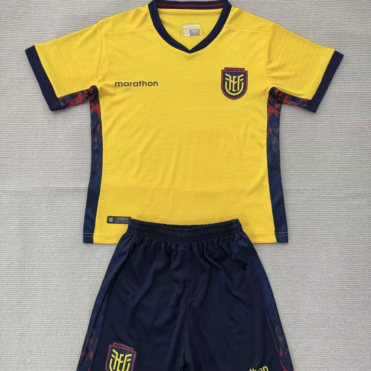 ECUADOR KIT BIMBO PRIMA MAGLIA HOME CASA MONDIALI 26