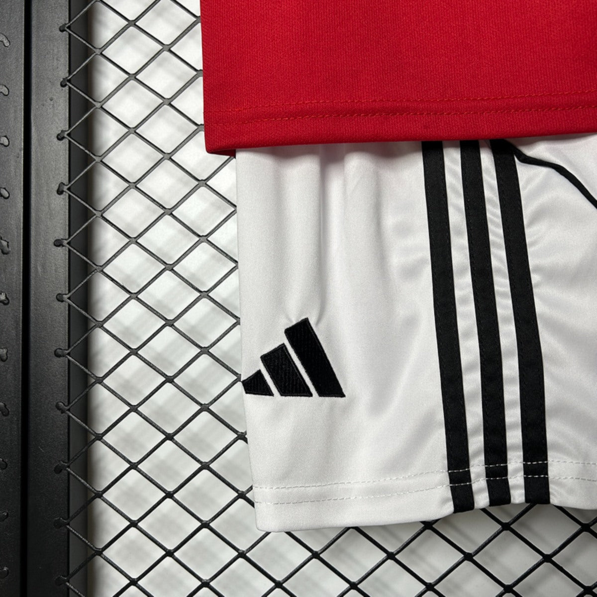 MANCHESTER UNITED KIT BIMBO PRIMA HOME CASA MAGLIA 25 / 26