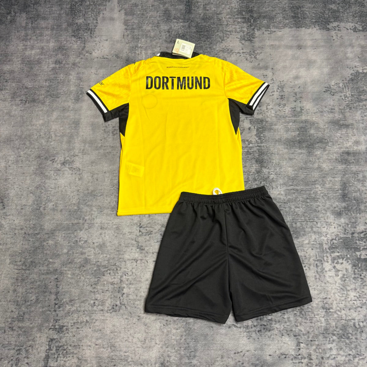 BORUSSIA DORTMUND KIT BIMBO PRIMA MAGLIA HOME CASA 26 / 27