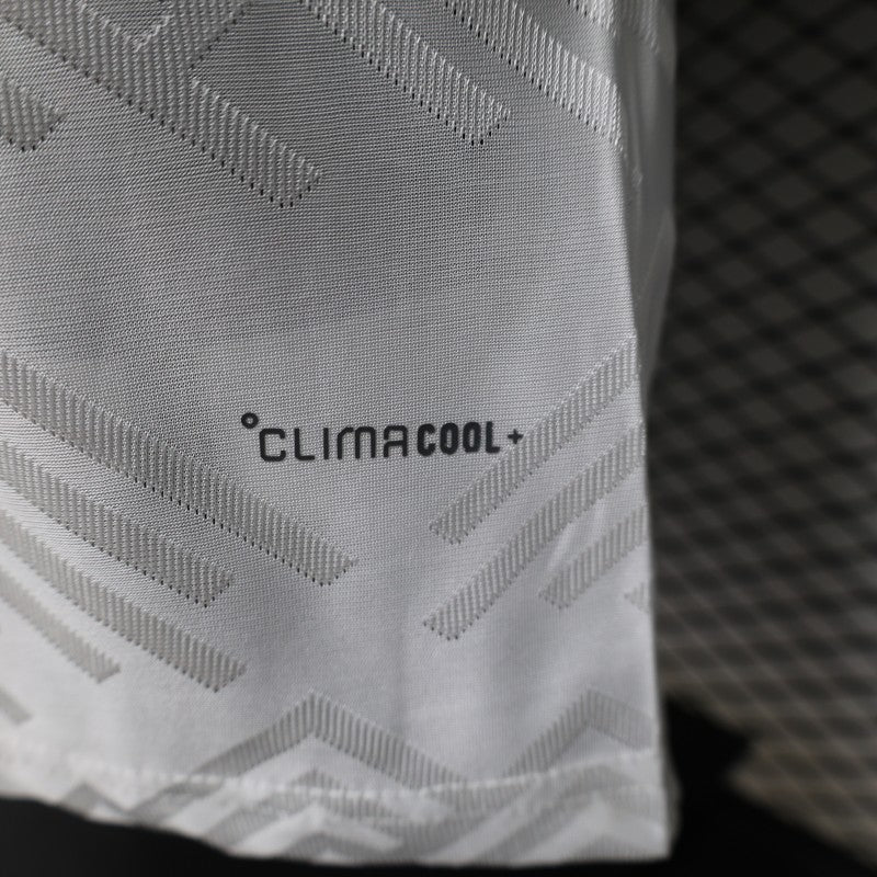 JUVENTUS 26 / 27 Maglia Edizione Speciale Bianca e Verde Scuro